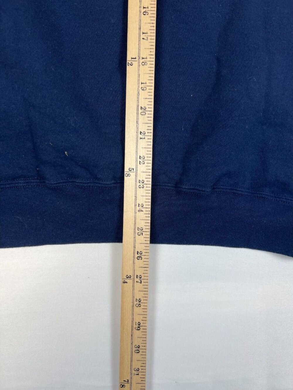 Vintage Hartwick College Mom Embroidered Crewneck Sweatshirt Navy Blue Fleece - Picture 8 of 8